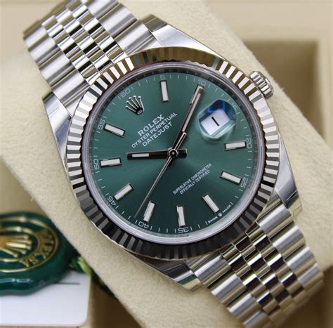 Rolex Datejust 41 green dial fullset 2022 ref 126334